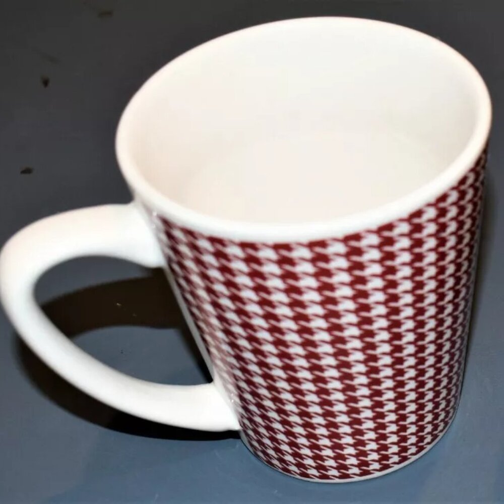 Pair of Designpac Gifts Coffee Cups